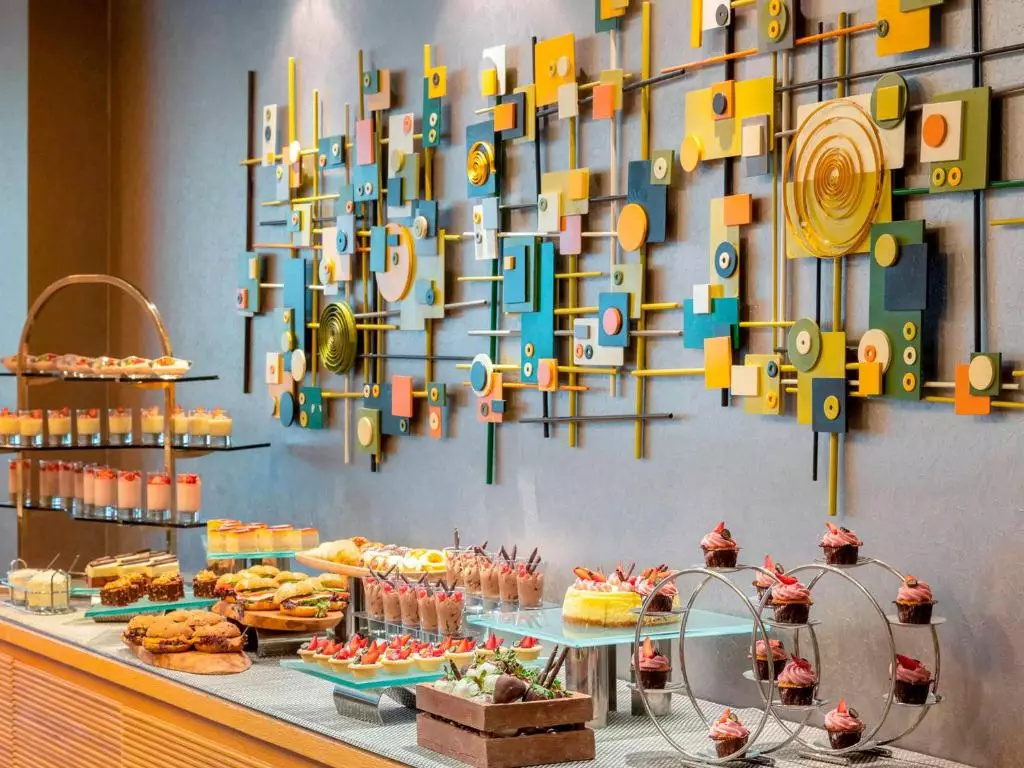 سوئیس اوتل بویوک افس ازمیر